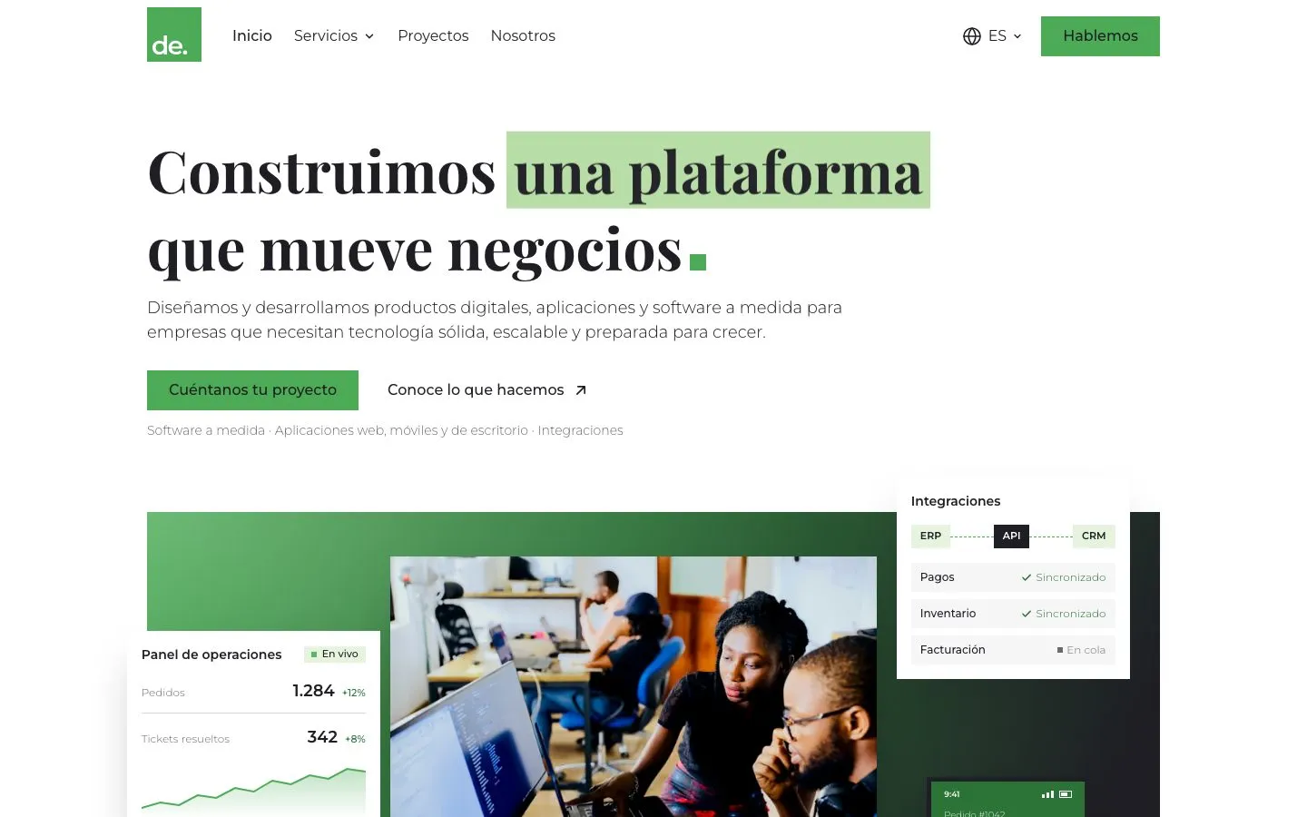 Portada de Devecu: «Construimos una plataforma que mueve negocios», con botón para contar tu proyecto